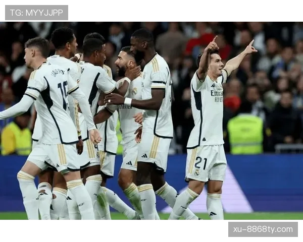 苏亚雷斯这日常爱吃的嘴，和球场上抢着断球的狠劲，差太多了吧！